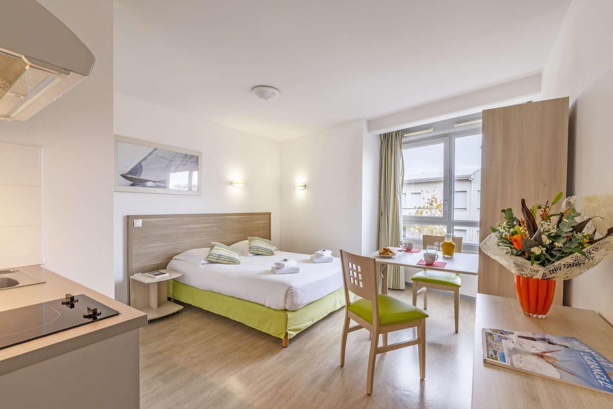 Lagrange Apart'Hotel L'Escale Marine La Rochelle  Exterior foto